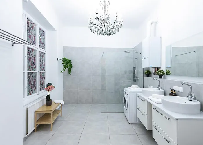 Three Bedroom - Center Wien