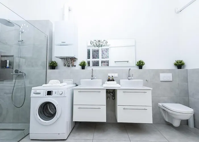 Three Bedroom - Center Apartment Wien