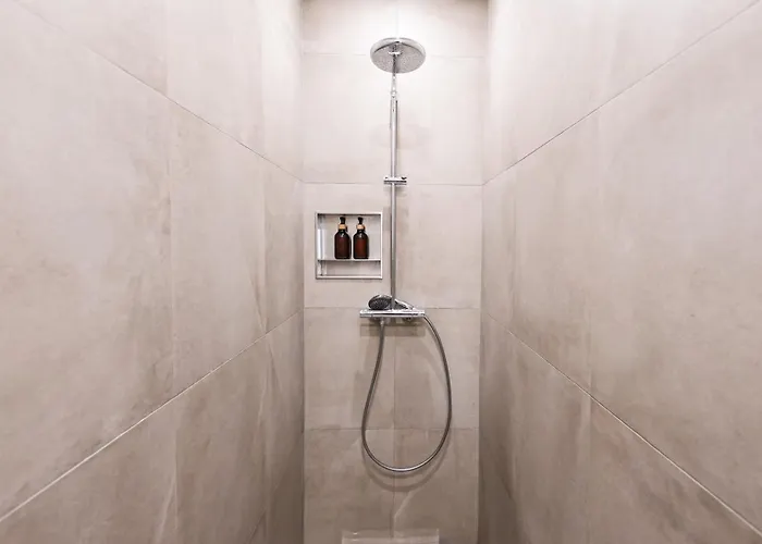 Three Bedroom - Center * Wien